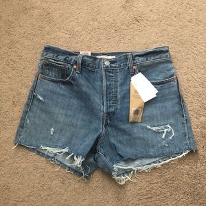 Levi’s Wedgie Shorts